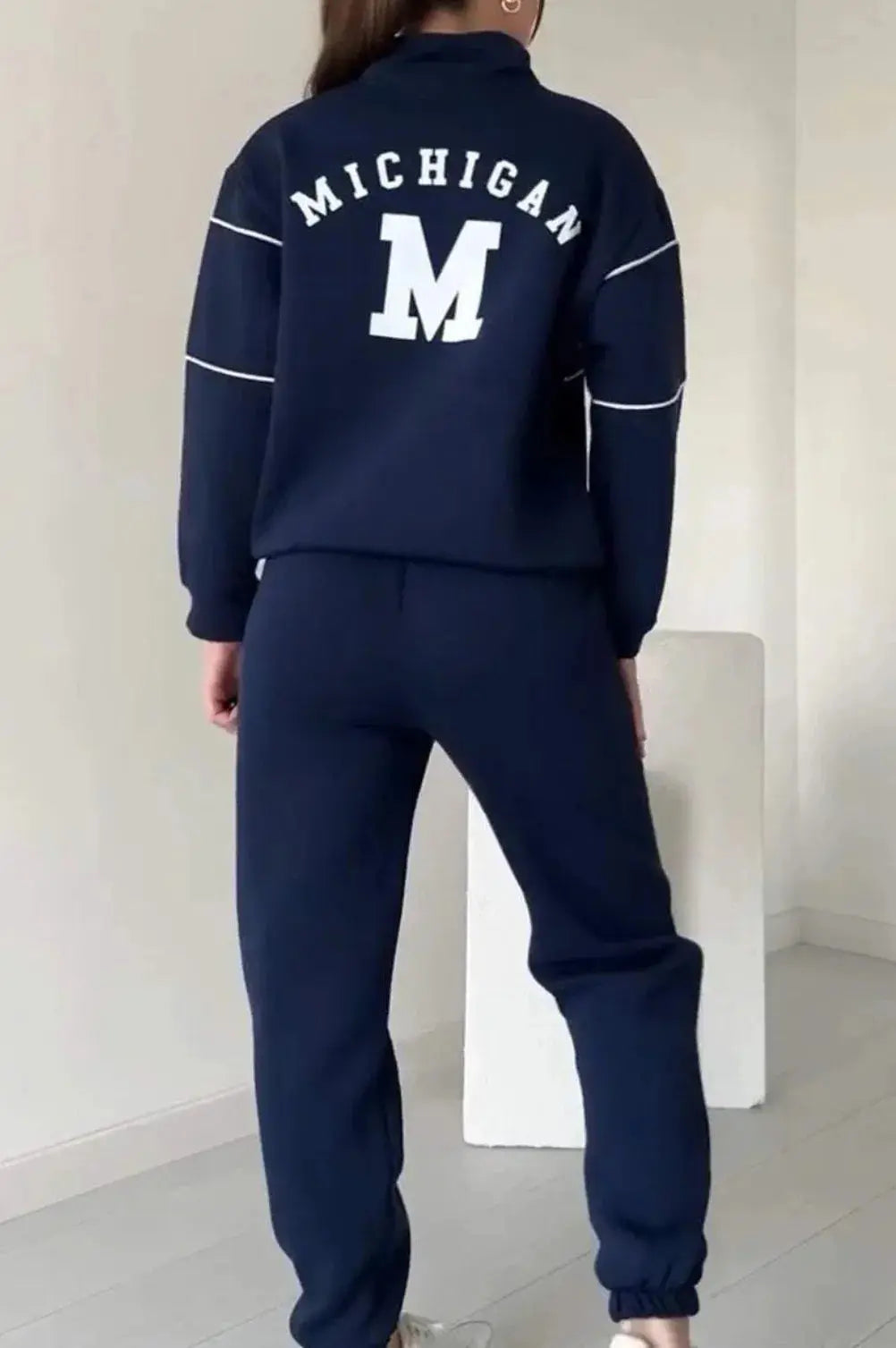 Hoodless Pullover Sweatshirt Sets Austin Eleven