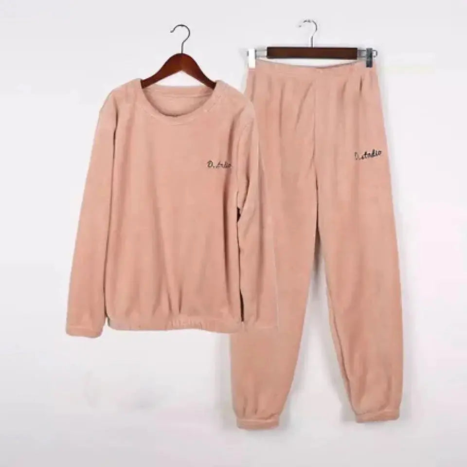 Coral Fleece Women's Cozy Loungewear Set (Loose Fit) Austin Eleven